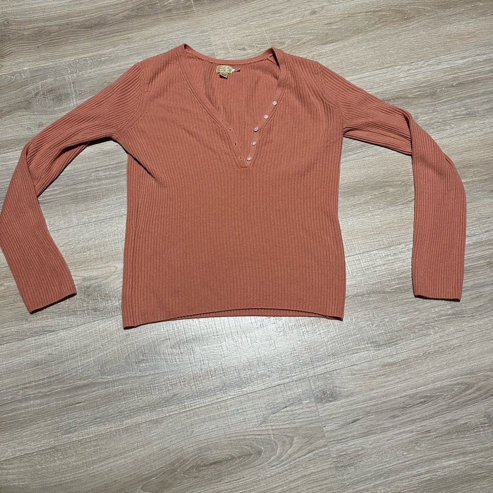 Women's Ribbed V-Neck Sweater - Rust size XL brand G.H. Bass & company